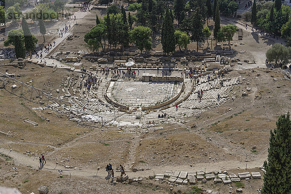 Theater des Dionysos vom Akropolis-Hügel aus gesehen  Athen  Griechenland  Europa