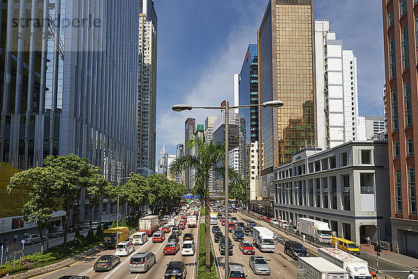 Blick auf das Geschäftsviertel von der Hennessy Road  Wan Chai  Hongkong  China  Asien