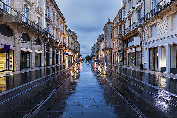 Frankreich  Nouvelle-Aquitaine  Bordeaux  Straße in der Altstadt