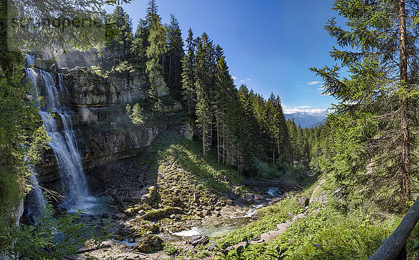 Italien  Trentino  Rendena-Tal  Vallesinella-Wasserfälle