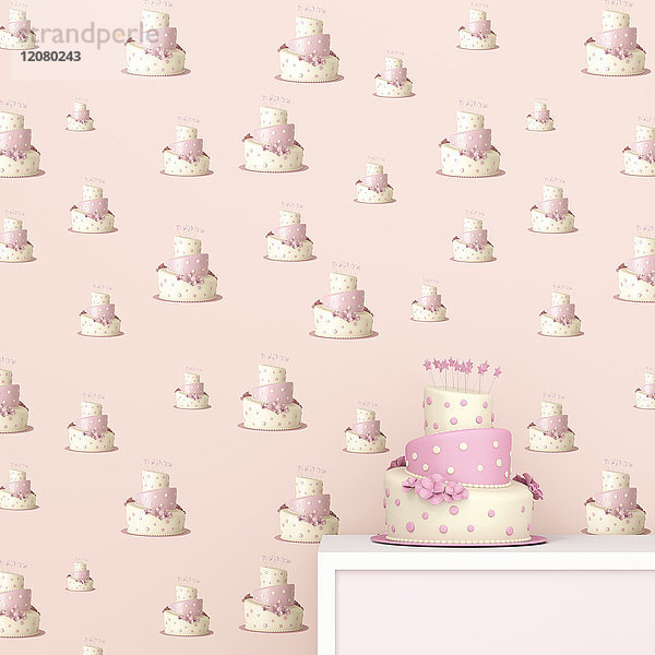Rosa-weiße Geburtstagstorte vor Tapete mit ausgefallenem Kuchenmuster  3D Rendering