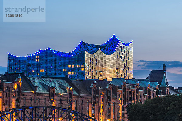 Deutschland  Hamburg  Speicherstadt und Elbphilharmonie  Blauer Hafen