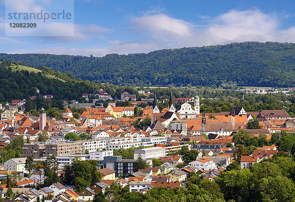 Deutschland  Bayern  Altmühltal  Eichstätt  Stadtbild mit Altstadt und Dom