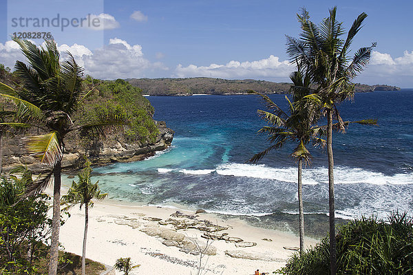 Indonesien  Bali  Nusa Penida  Nusa Ceningan  Strand