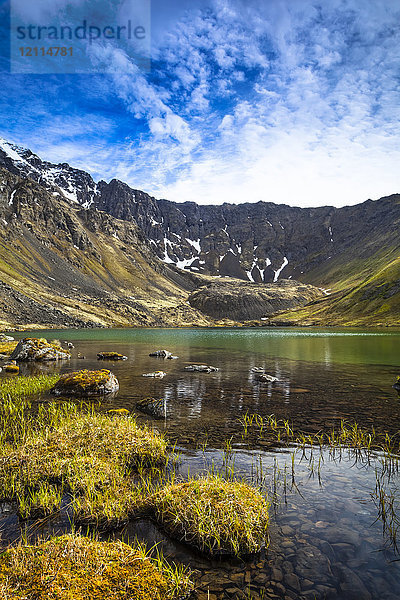 Hanging Valley Lake  Chugach State Park; Alaska  Vereinigte Staaten von Amerika