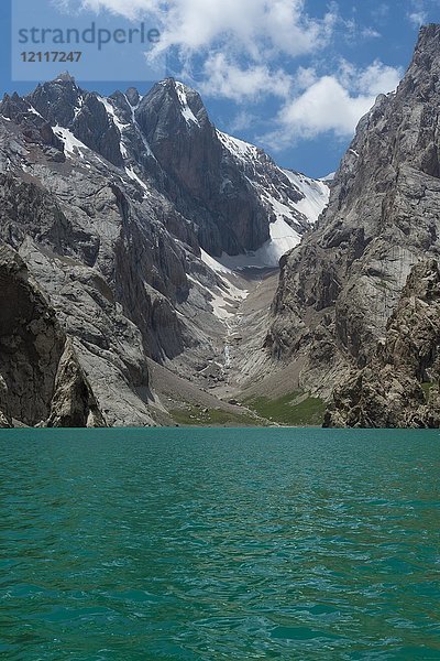 Köl-Suu-See  Hochgebirgssee  Kurumduk-Tal  Provinz Naryn  Kirgisistan  Asien