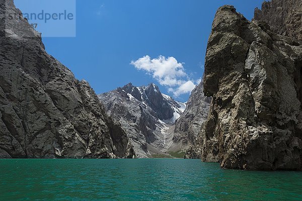 Köl-Suu-See  Hochgebirgssee  Kurumduk-Tal  Provinz Naryn  Kirgisistan  Asien