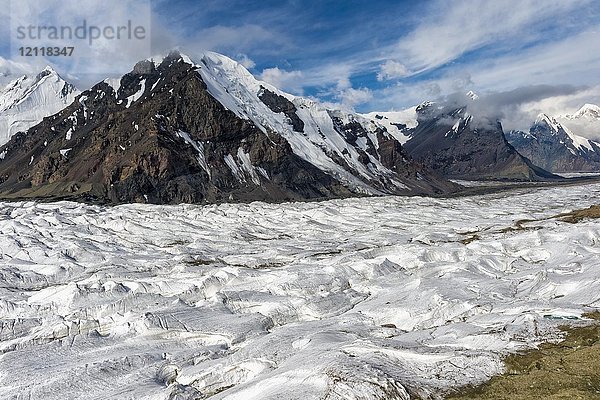 Luftaufnahme über das zentrale Tian Shan-Gebirge  Grenze zwischen Kirgisistan und China  Kirgisistan  Asien