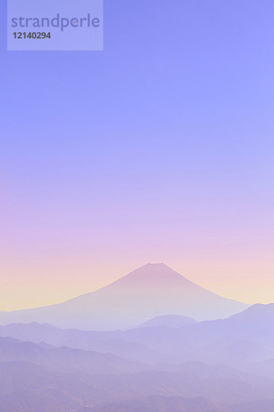 Schöne Aussicht auf den Berg Fuji  Präfektur Yamanashi  Japan