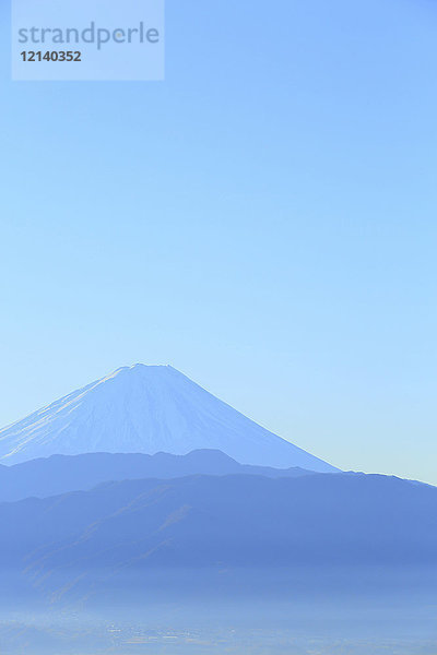 Schöne Aussicht auf den Berg Fuji  Präfektur Yamanashi  Japan