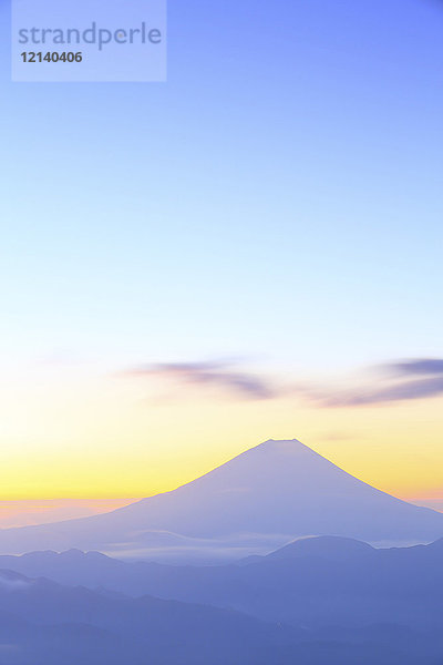 Schöne Aussicht auf den Berg Fuji  Präfektur Yamanashi  Japan