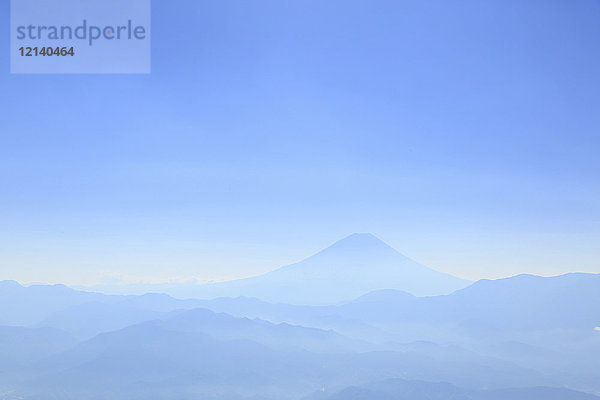 Schöne Aussicht auf den Berg Fuji  Präfektur Yamanashi  Japan