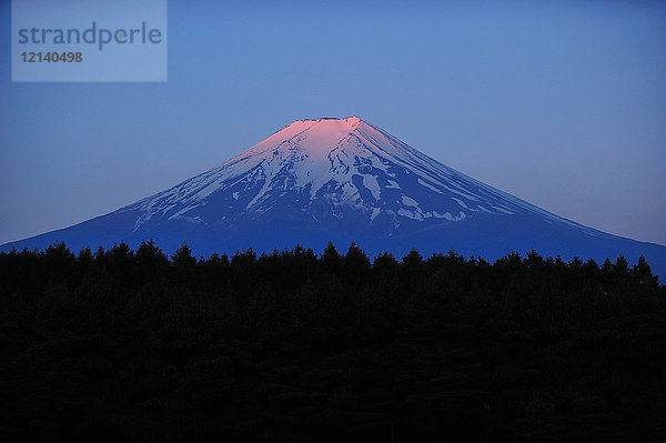 Schöne Aussicht auf den Berg Fuji  Präfektur Yamanashi  Japan