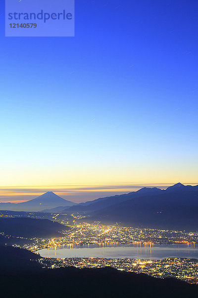 Schöne Aussicht auf den Berg Fuji  Präfektur Nagano  Japan