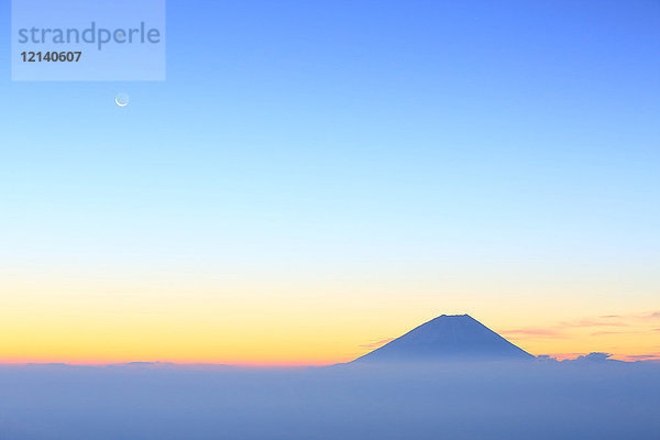 Schöne Aussicht auf den Berg Fuji  Präfektur Yamanashi  Japan