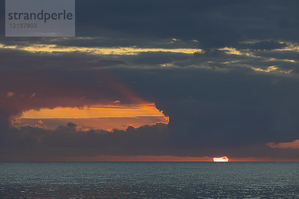 Mauritius  Indischer Ozean  Riviere Noire  Sonnenuntergang