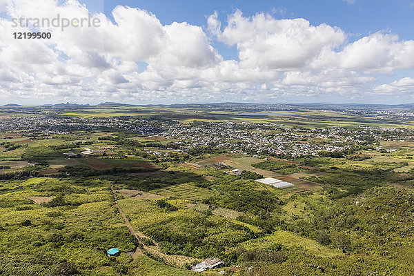 Mauritius  Blick auf St. Pierre