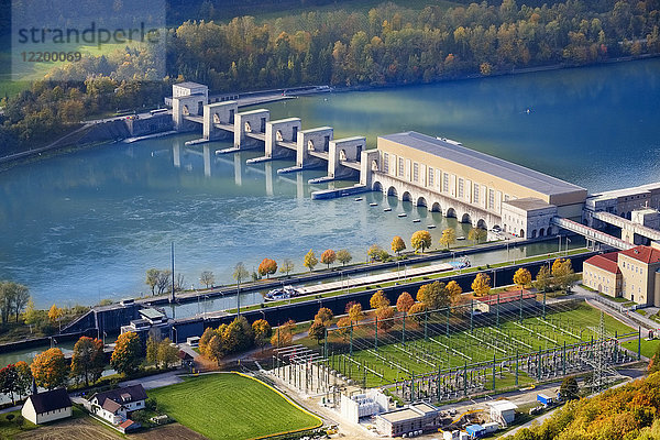 Deutschland  Bayern  Wasserkraftwerk Jochenstein