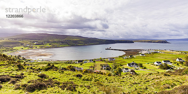 Vereinigtes Königreich  Schottland  Isle of Skye  Uig  Loch Snizort