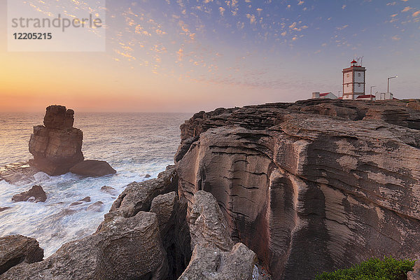 Leuchtturm Cabo Carvoeiro  Costa da Prata  Silberküste  Peniche  Atlantik  Portugal  Europa