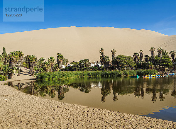 Huacachina-Oase und -See  Region Ica  Peru  Südamerika