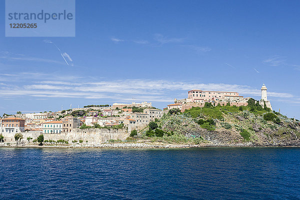 Leuchtturm auf der Landzunge  Portoferraio  Insel Elba  Provinz Livorno  Toskana  Italien  Europa