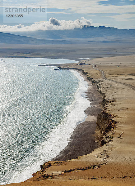 Roter Strand  Blick von oben  Paracas National Reserve  Region Ica  Peru  Südamerika