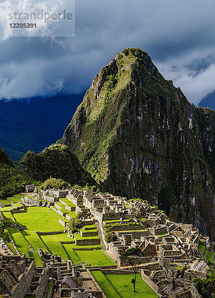 Ruinen von Machu Picchu  UNESCO-Weltkulturerbe  Region Cusco  Peru  Südamerika