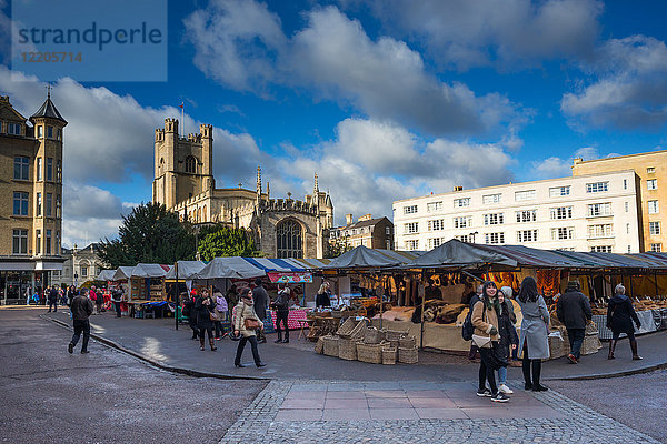 Marktplatz mit Great St. Marys Church  Cambridge  Cambridgeshire  England  Vereinigtes Königreich  Europa