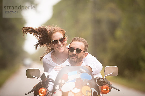 Motorradfahren zu zweit