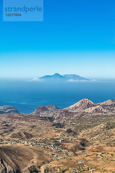 Erhöhte Ansicht des Vulkans auf der Insel Fogo von der Serra da Malagueta  Santiago  Kap Verde  Afrika