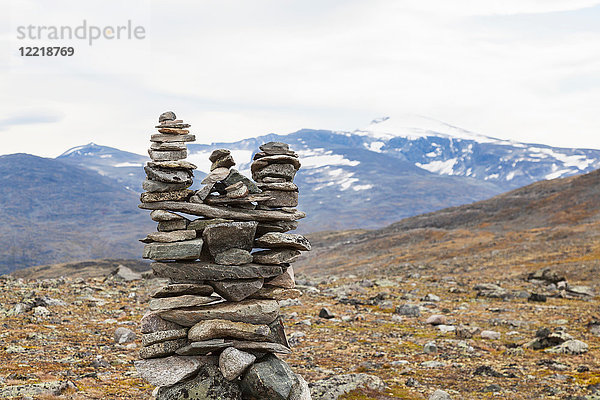 Steinhaufen in Berglandschaft  Jotunheimen-Nationalpark  Lom  Oppland  Norwegen