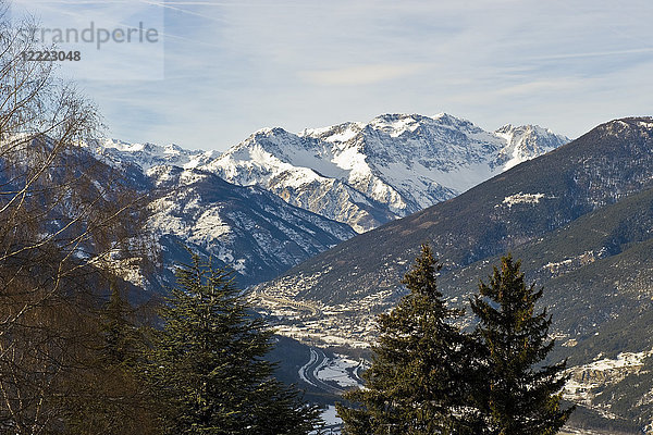 Landschaft von Sauze d'Oulx  Provinz Turin  Piemont  Italien