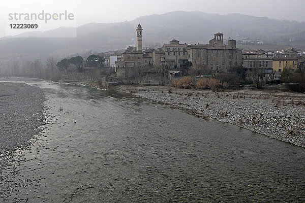 Italien  Emilia Romagna  Travo  Fluss Trebbia