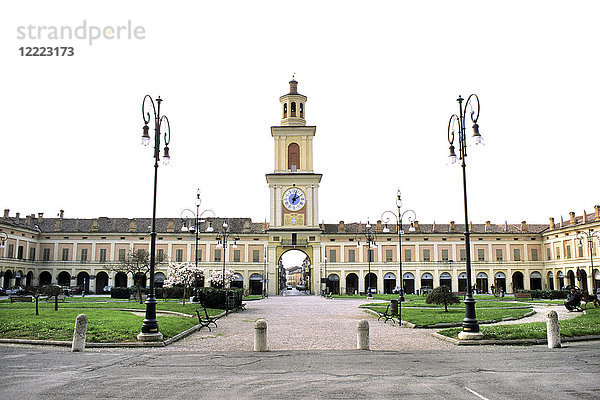 Piazza Bentivoglio  Gualtieri  Emilia Romagna  Italien