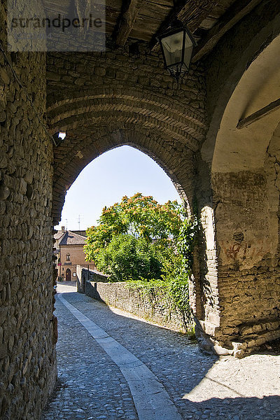 Mittelalterliches Dorf Savignano sul Panaro  Emilia Romagna  Italien