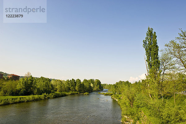 Fluss Orba  Ovada  Piemont  Italien