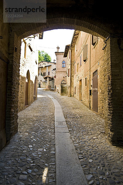 Mittelalterliches Dorf Savignano sul Panaro  Emilia Romagna  Italien