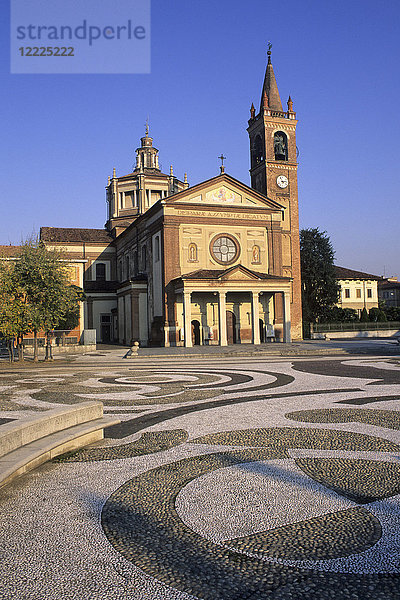 Italien  Lombardei  Cislago  Kirche Santa Maria Assunta