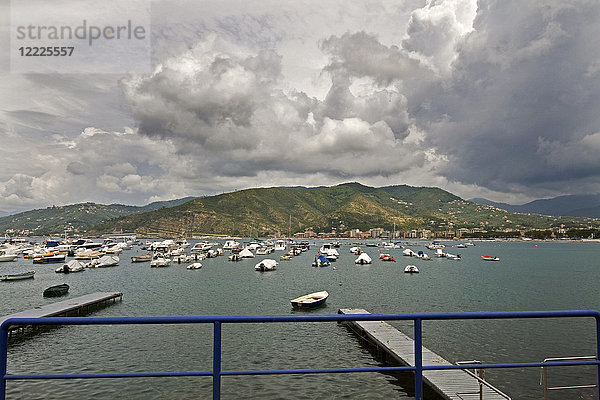 Hafen von Sestri Levante  Ligurien  Italien