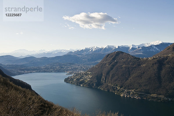 Luganer See von Lanzo d'Intelvi aus gesehen  Lombardei  Italien