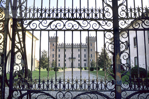 Italien  Lombardei  Cislago  Burg Visconti Castelbarco