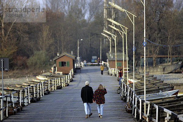 Parco Lombardo della Valle del Ticino: Fledermausbrücke nach Bereguardo (Provinz Pavia  Italien)