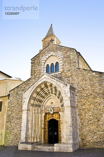 Kirche S. Michele  Ventimiglia  Provinz Imperia  Ligurien  Italien