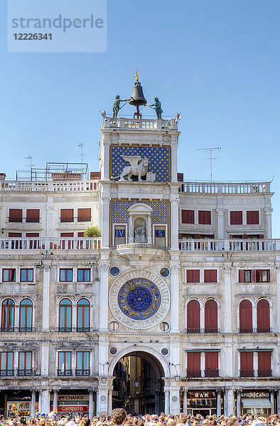 Italien  Venetien  Venedig  Uhrenturm auf dem Markusplatz