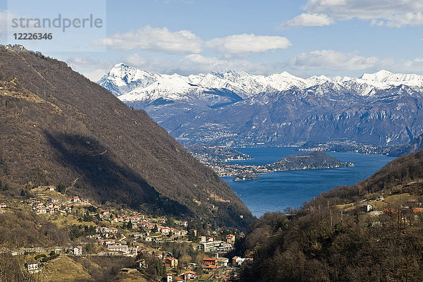 Der Comer See vom Val d'Intelvi aus gesehen  Lombardei  Italien