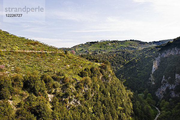 Landschaft  Spoleto  Provinz Perugia  Umbrien  Italien