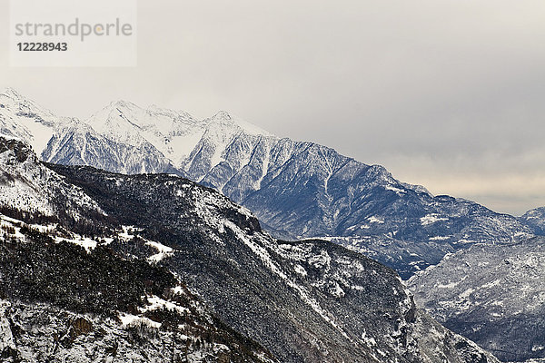 Blick auf Valtournenche  Aosta-Tal  Italien