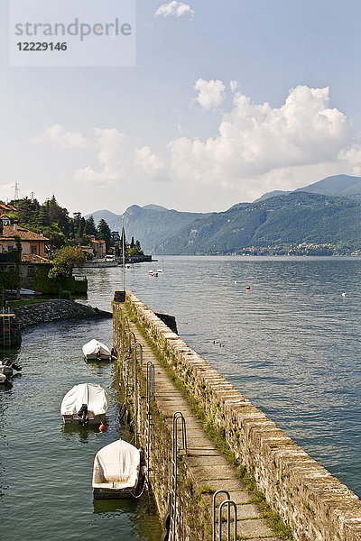 Italien  Lombardei  Varenna  Landschaft