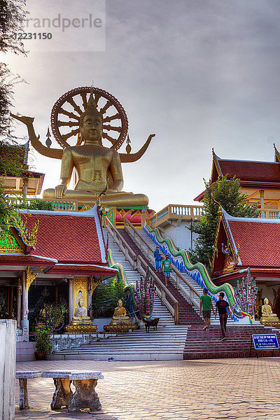 Asien  Thailand  Insel Koh Samui  Bophut  Großer Buddha-Tempel - Wat Phra Yai  Buddha-Statue
